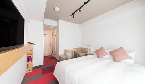 Habitación doble, no fumadores, cocina básica (10 min train ride to/from Shibuya)