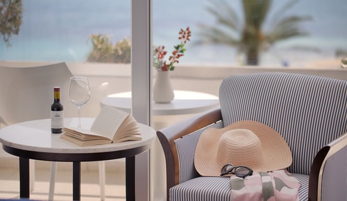 Estudio ejecutivo, vistas al mar