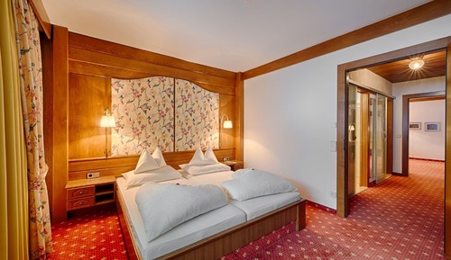 Luxury Suite, Balcony