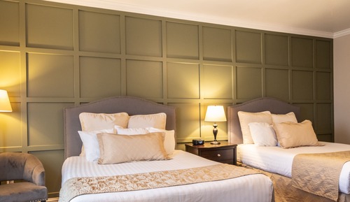 Habitación, 2 camas de matrimonio, accesible para personas con discapacidad (Guest)