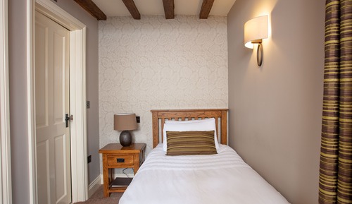 Habitación individual, baño privado