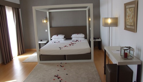 Suite, balcón