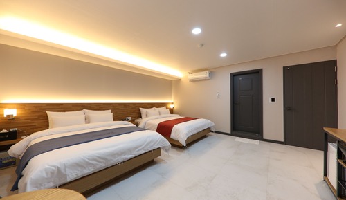 Habitación Deluxe con 2 camas individuales, bañera de hidromasaje