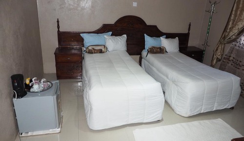 Habitación estándar con 2 camas individuales