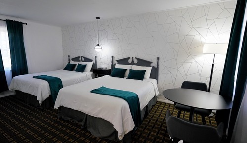 Habitación exclusiva, 2 camas de matrimonio, no fumadores