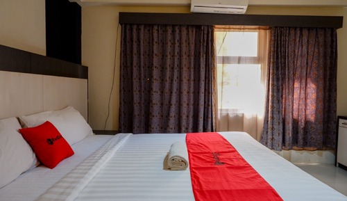 Habitación Deluxe (Reddoorz)