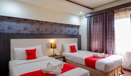 Habitación Deluxe con 2 camas individuales (Reddoorz)