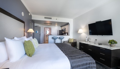 Estudio Deluxe, 1 cama de matrimonio grande, cocina, vistas parciales al mar