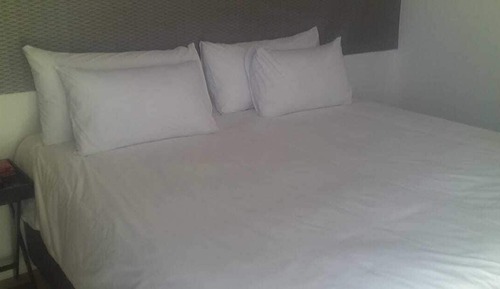 Habitación Confort, 1 cama de matrimonio grande, vistas al jardín