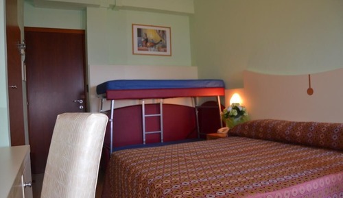 Habitación cuádruple básica