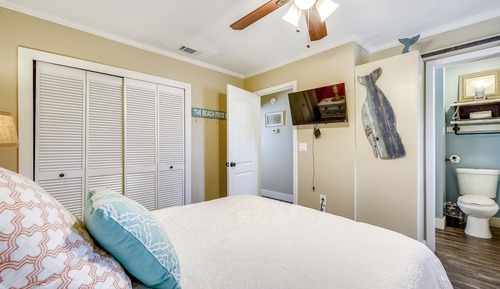 Townhome, 2 Bedrooms (170)