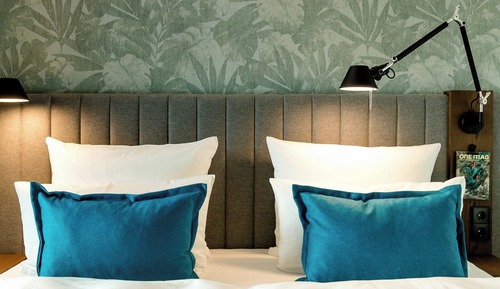 Standard Room with King Size Bed