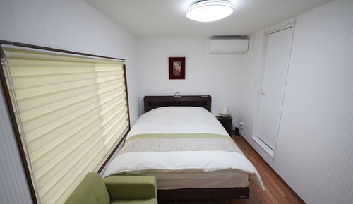 Habitación, 1 cama de matrimonio (2F,Western,Private,ShowerToilet,201)