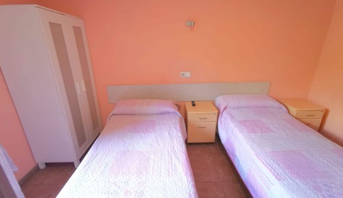 Habitación con 1 cama doble o 2 individuales