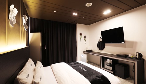 Deluxe Double Room (Breakfast Included)