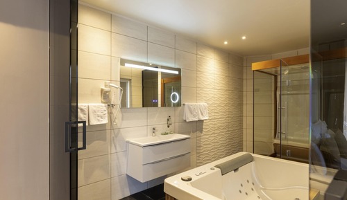 Suite ejecutiva, 1 cama de matrimonio grande, balcón