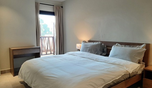 Apartamento Confort, 2 habitaciones, no fumadores, balcón (E16)
