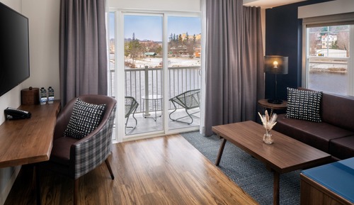 Suite, 1 cama de matrimonio grande con sofá cama, balcón, vistas al lago