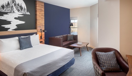 Suite, 1 cama de matrimonio grande con sofá cama, balcón, vistas al lago (Governors)