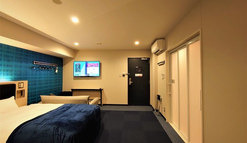 Habitación con 2 camas individuales, no fumadores (Universal, 2 Double Beds, 1 Sofa Bed)