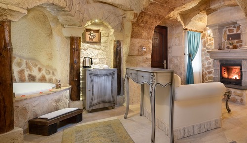 Suite tradicional (Sihirli Kaya)