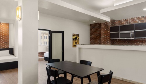 2 Bedroom Suite, 2 King Bed, Non-Smoking