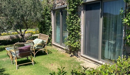 Habitación de diseño doble, en la zona del jardín