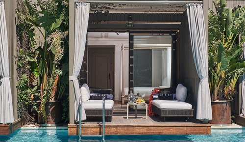 Laguna Suite Swim Up Terrace Adult Only