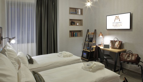 Habitación estándar con 1 cama doble o 2 individuales