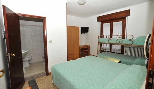 Habitación cuádruple, varias camas, no fumadores