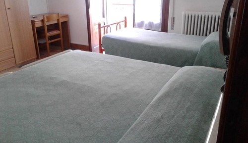 Habitación triple, varias camas, no fumadores