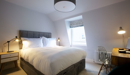 Habitación estándar doble, 1 cama de matrimonio, no fumadores (third floor)