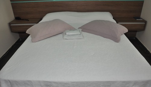 Suite Completa  ( Max 2 pessoas )