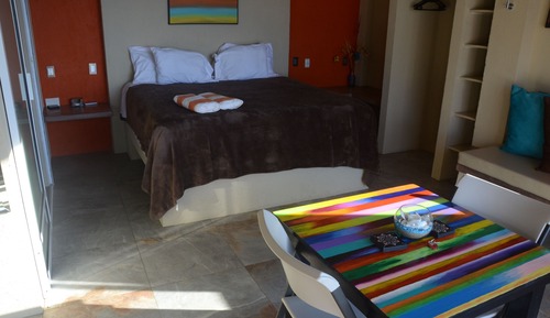 Comfort Suite, 1 King Bed, Ocean View, Oceanfront R2