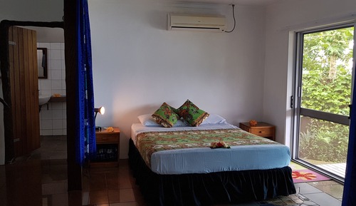 Estudio, varias camas, baño privado, vistas al mar