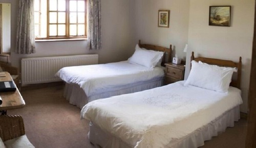 Habitación con 1 cama doble o 2 individuales (King/Twin )