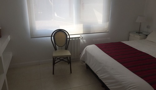 Apartamento ejecutivo, 2 habitaciones, baño privado
