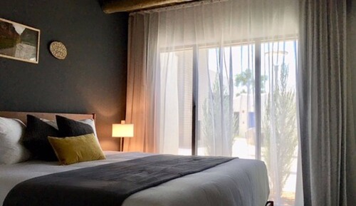 Suite, 1 cama de matrimonio grande con sofá cama