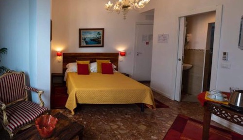 Habitación panorámica doble, 1 cama de matrimonio, vistas al mar, sobre el agua