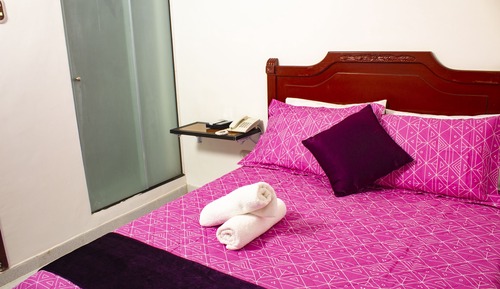 Habitación básica, 1 cama de matrimonio