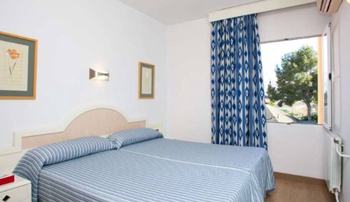 Apartamento, 2 habitaciones, balcón