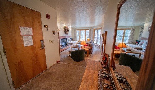 Apartamento, varias camas, vistas al patio (Quicksilver 1672)