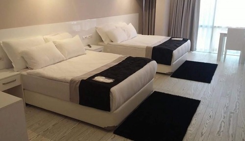 Habitación clásica con 2 camas individuales