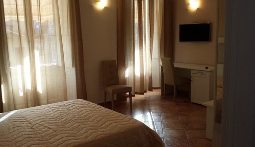 Suite, no fumadores, balcón