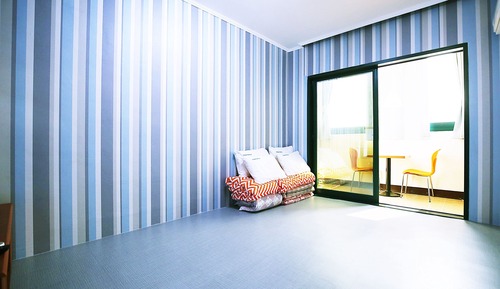 Habitación, vistas parciales al mar (Hansil)