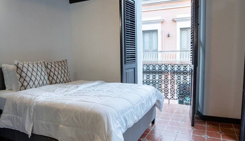 Signature Apartment, (65 Fortaleza Apt 4, San Juan PR 00901)