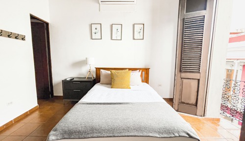 Elite Apartment (65 Fortaleza, Apt 7, San Juan PR 00901)