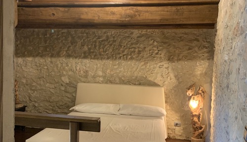 Apartamento romántico, 2 habitaciones, chimenea, vistas a la montaña