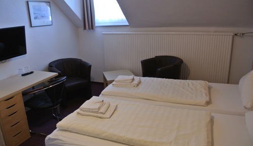 Habitación estándar con 1 cama doble o 2 individuales