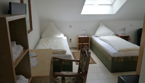 Habitación con 1 cama doble o 2 individuales